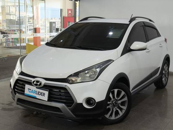 HYUNDAI HB20X 1.6 16V STYLE FLEX 4P MANUAL HYUNDAI HB20X 1.6 16V STYLE FLEX 4P MANUAL